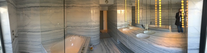 Luxury Bathroom in Mat. Bianco Lasa

